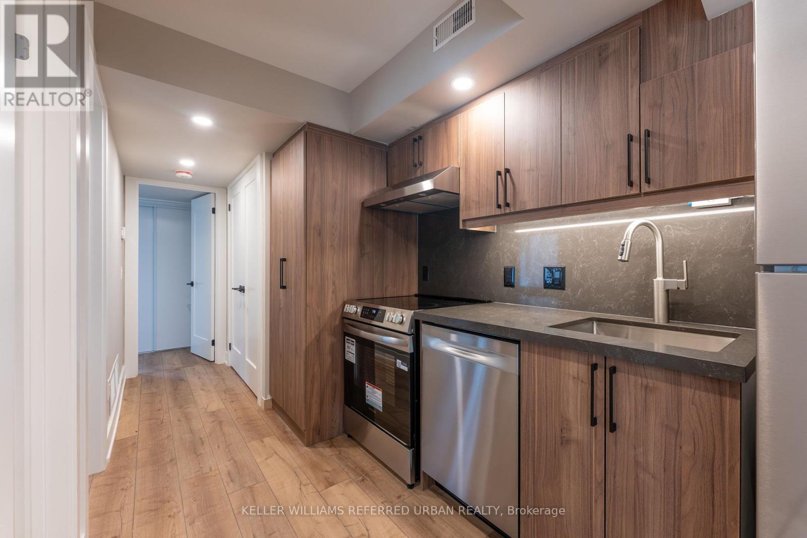 2 - 352 Jones Avenue, Toronto (Blake-Jones), Ontario  M4J 3G3 - Photo 2 - E13837342