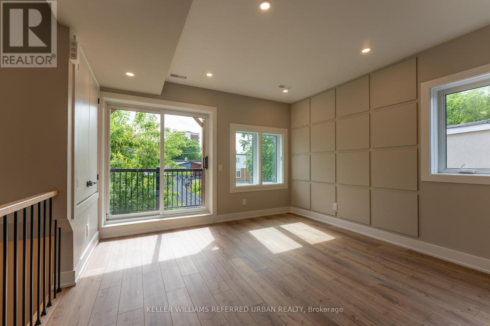 3 - 352 JONES AVENUE, toronto (blake-jones), Ontario