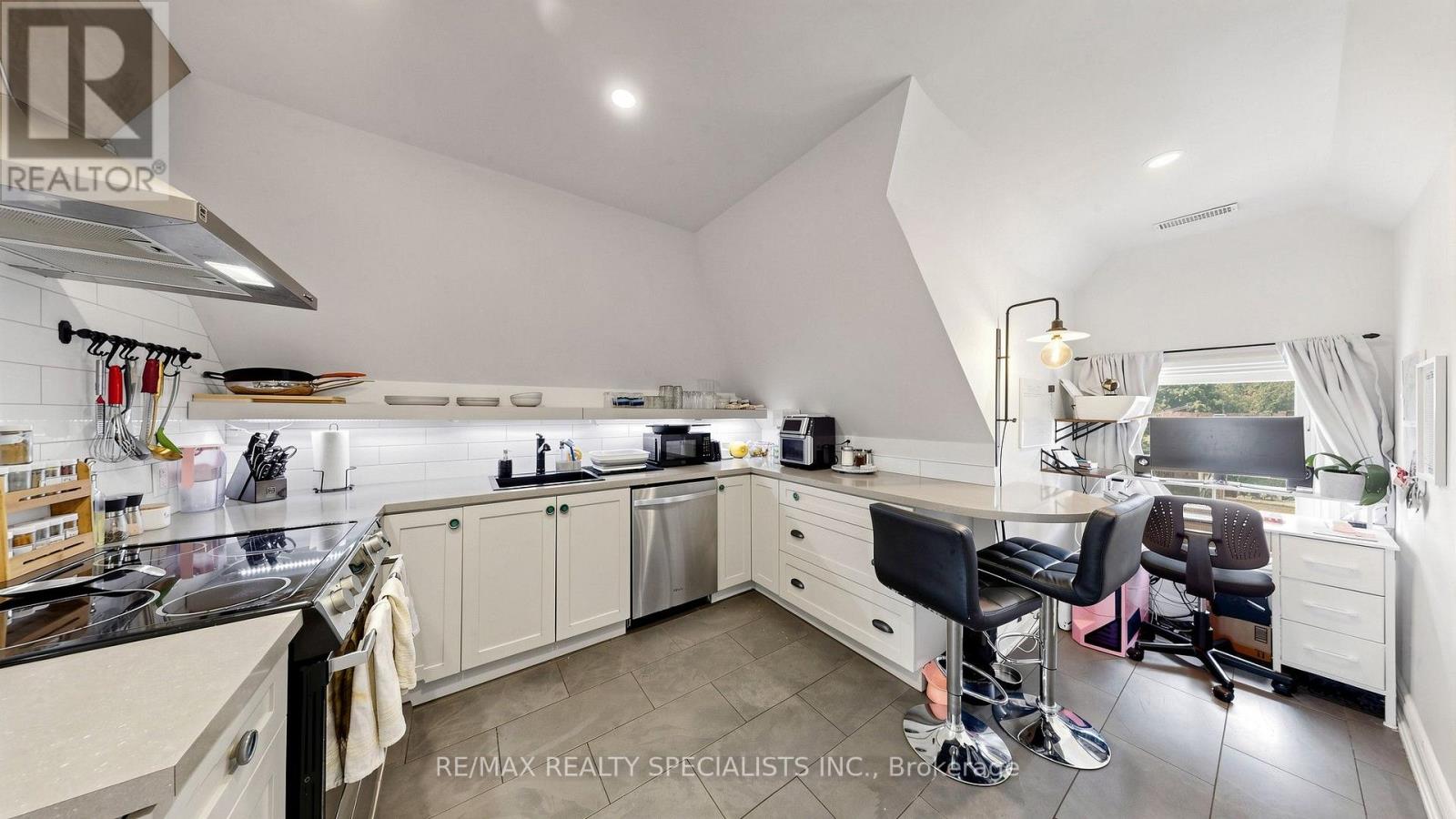 1316 King Street E, Hamilton, Ontario  L8M 1H3 - Photo 30 - X13834820