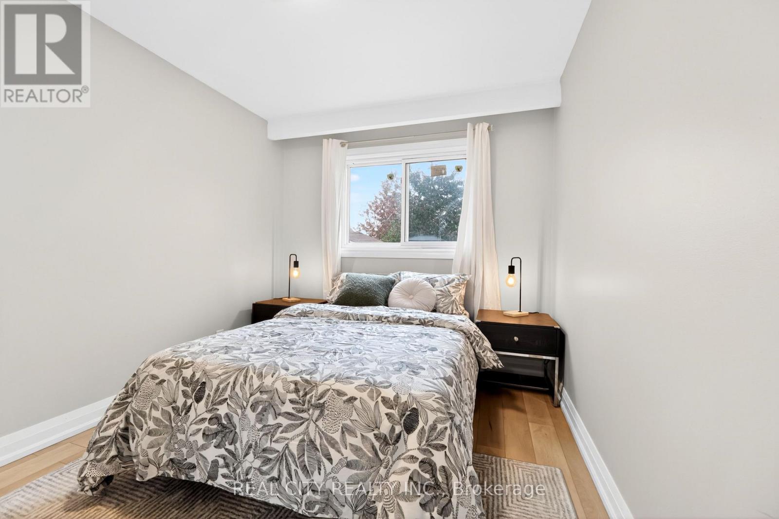 Main - 3385 Morningstar Drive, Mississauga, Ontario  L4T 1X6 - Photo 17 - W13837358