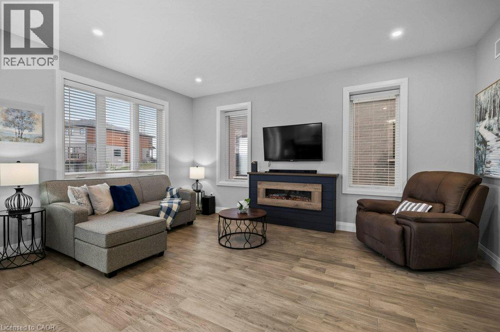 904 Chapel Hill Court, Kitchener, Ontario  N2R 0P4 - Photo 12 - 40862257