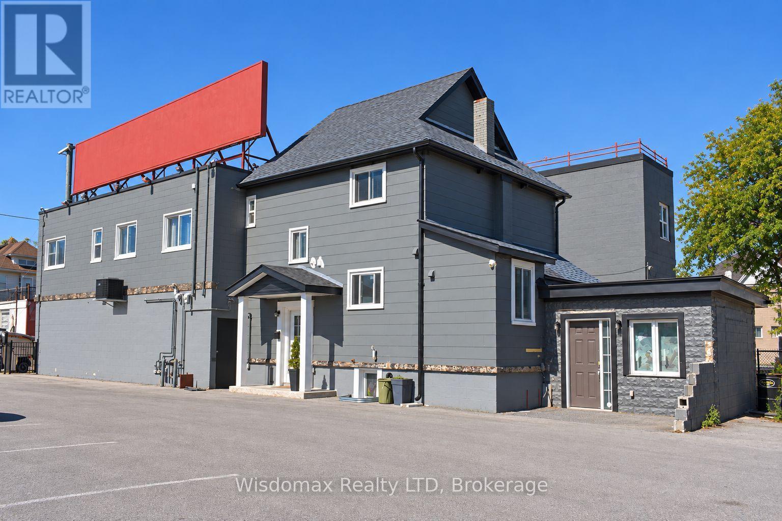 5306 Victoria Avenue, Niagara Falls, Ontario  L2E 4E8 - Photo 2 - X13837422