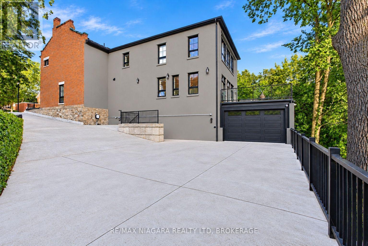 29 Yates Street, St. Catharines, Ontario  L2R 5R3 - Photo 5 - X13837430