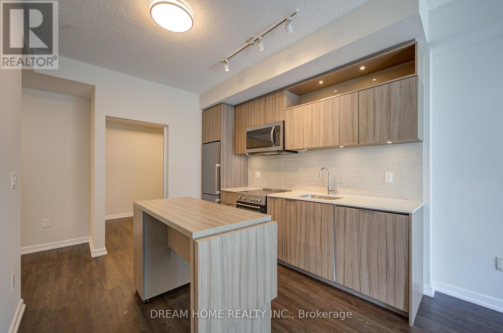 1001 - 50 Forest Manor Road, Toronto (Henry Farm), Ontario  M2J 0E3 - Photo 13 - C13837416