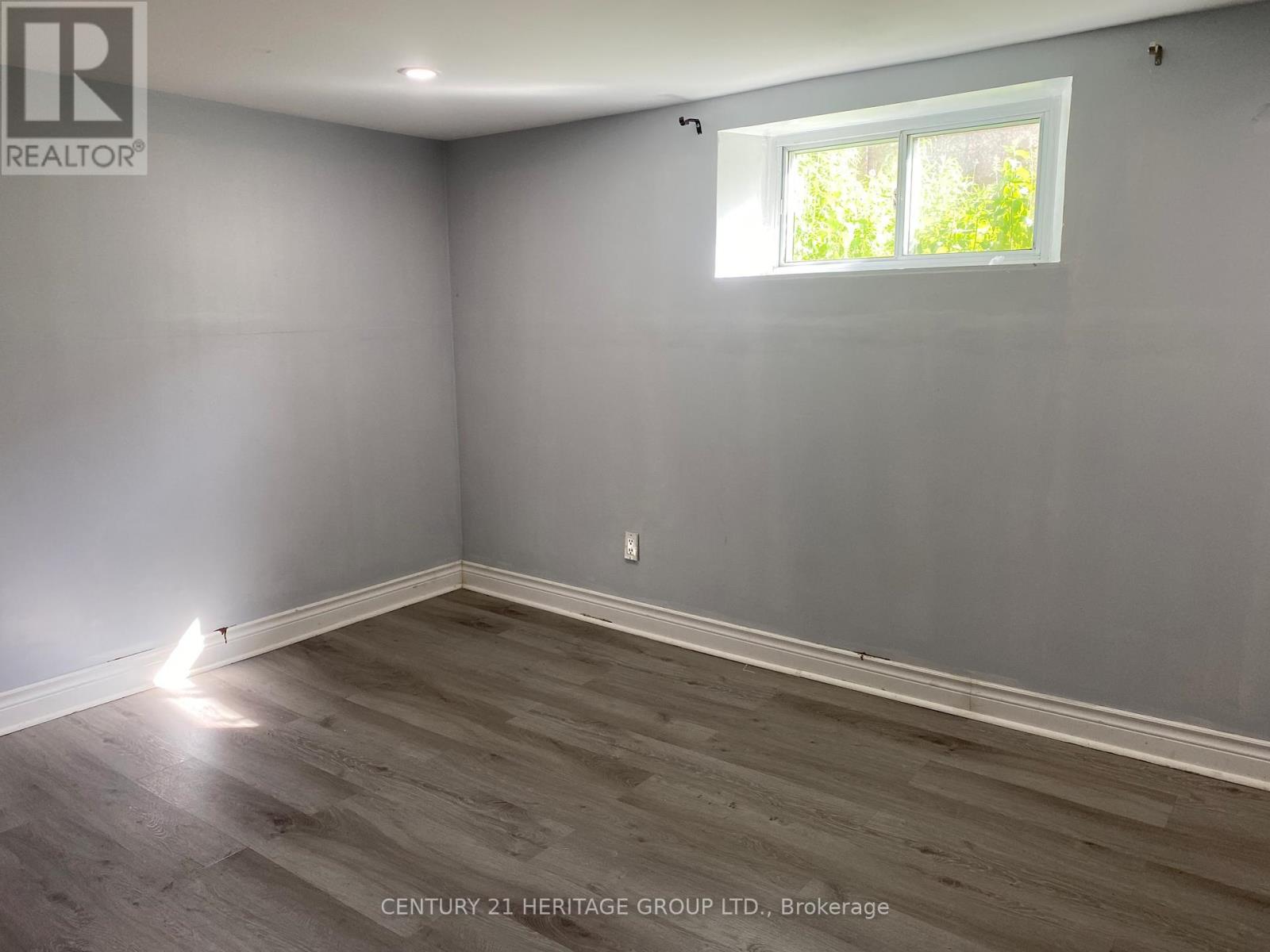 28 Shirley Crescent, Toronto (Scarborough Village), Ontario  M1M 1L1 - Photo 14 - E13837412