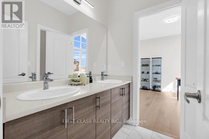 89 Natalie Way, Oakville, Ontario  L6H 0V4 - Photo 38 - W13837426