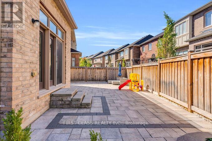 89 Natalie Way, Oakville, Ontario  L6H 0V4 - Photo 46 - W13837426