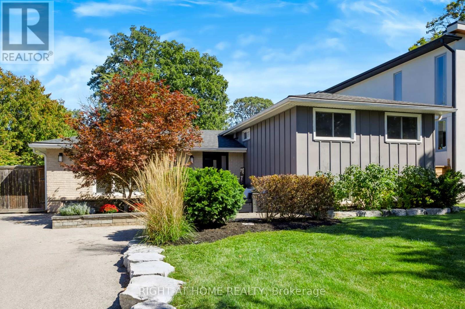 493 FORESTWOOD CRESCENT, Burlington, Ontario