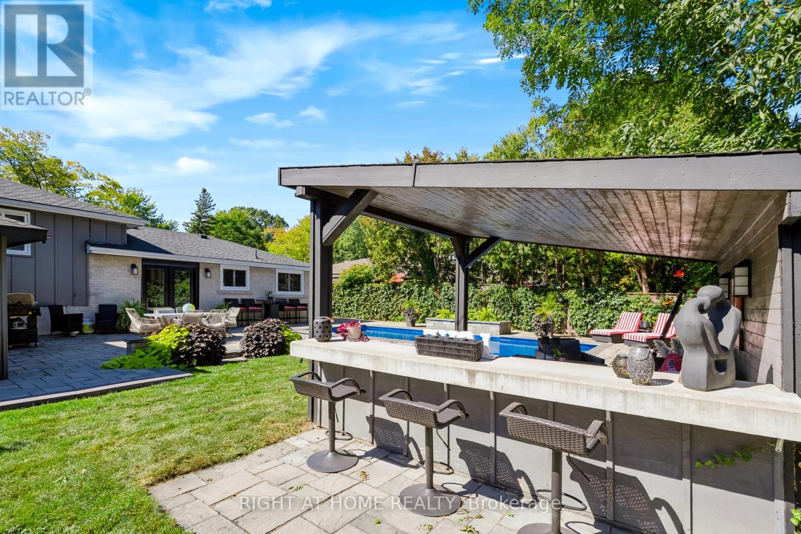 493 Forestwood Crescent, Burlington, Ontario  L7L 4K2 - Photo 30 - W13837432
