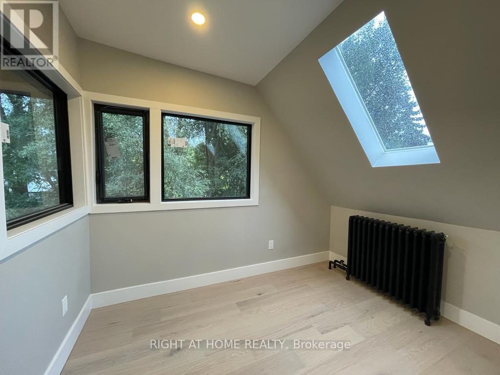 3 - 363 Parkside Drive, Toronto (High Park-Swansea), Ontario  M6R 2Z5 - Photo 11 - W13837436