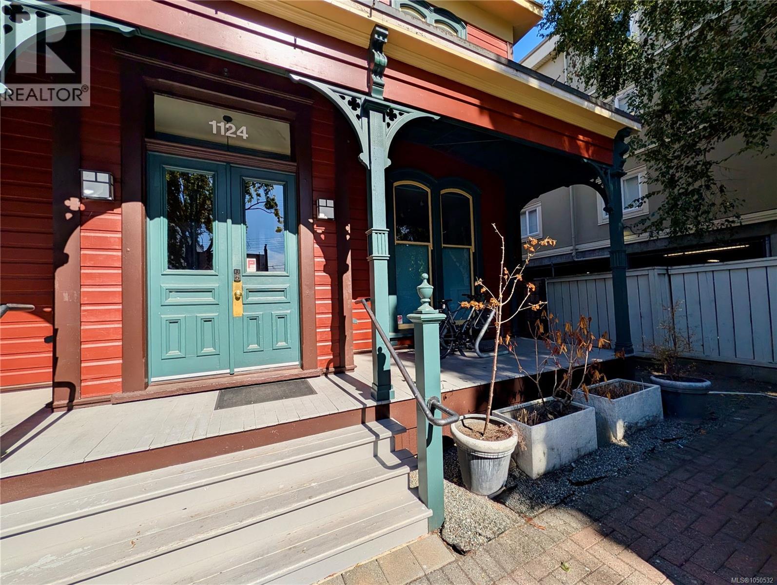 101 1124 Fort St, Victoria, British Columbia  V8V 3K8 - Photo 11 - 1050532