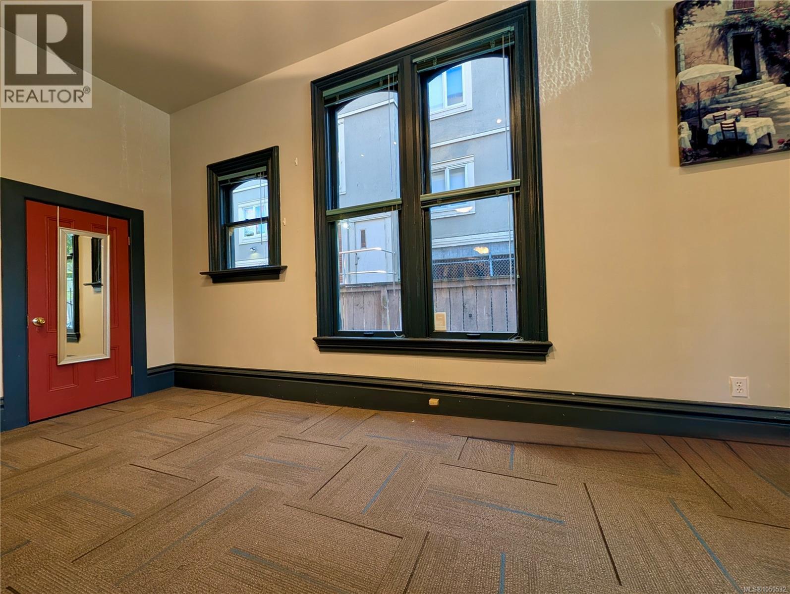 101 1124 Fort St, Victoria, British Columbia  V8V 3K8 - Photo 8 - 1050532