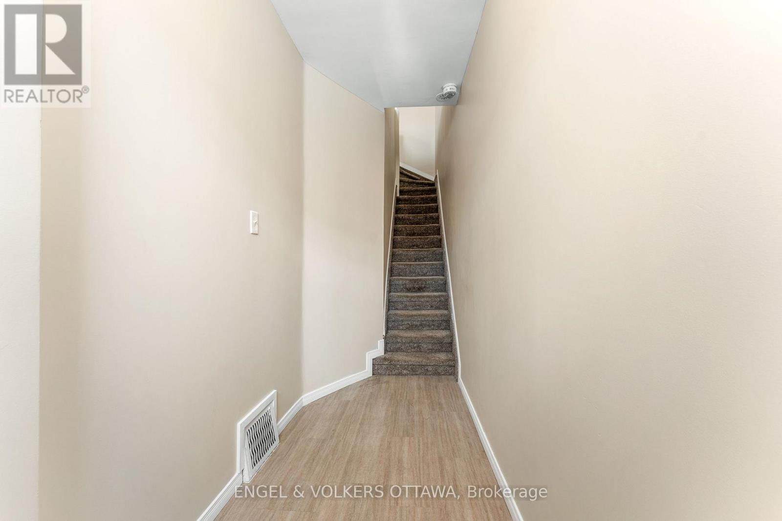 1 - 502 Gladstone Avenue, Ottawa, Ontario  K1R 5P1 - Photo 4 - X13837510