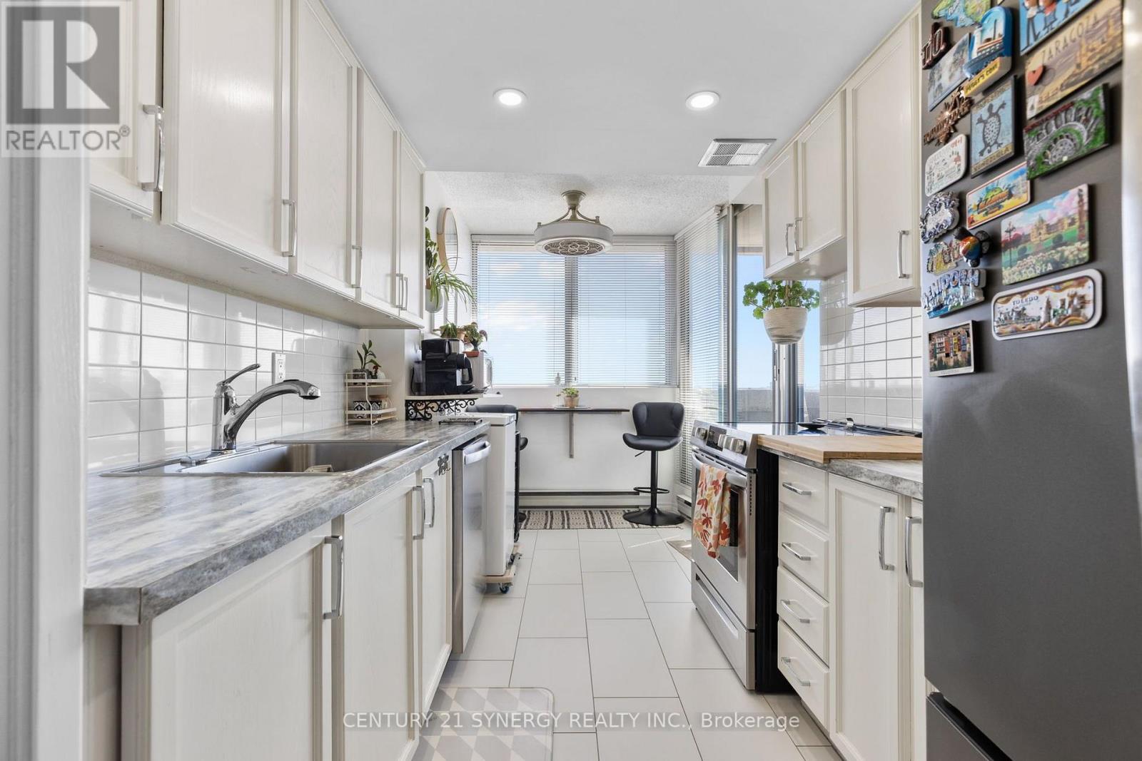 1605 - 530 Laurier Avenue W, Ottawa, Ontario  K1R 7T1 - Photo 11 - X13837522