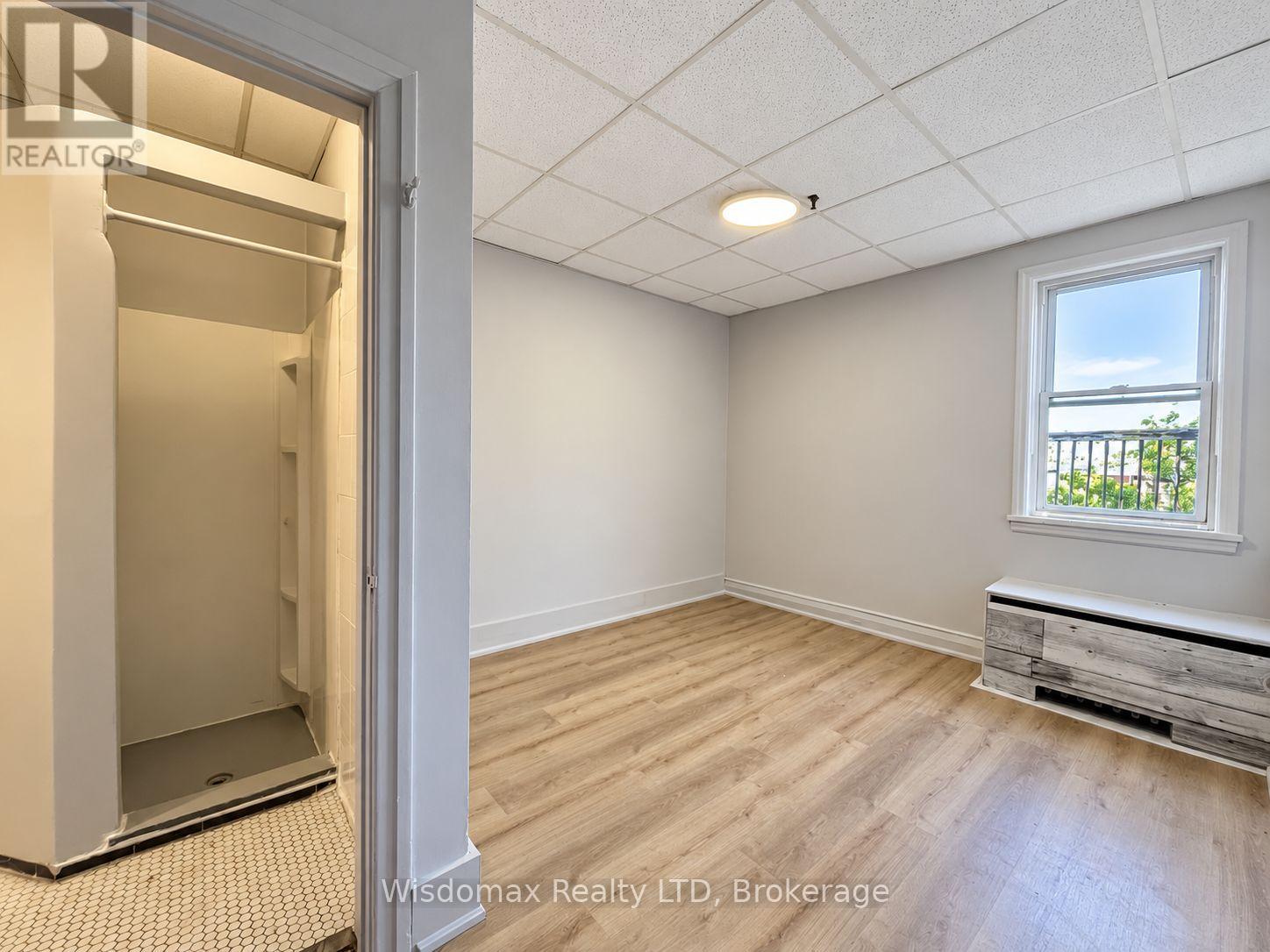 4816 Bridge Street, Niagara Falls (Cherrywood), Ontario  L2E 2R9 - Photo 10 - X13837450
