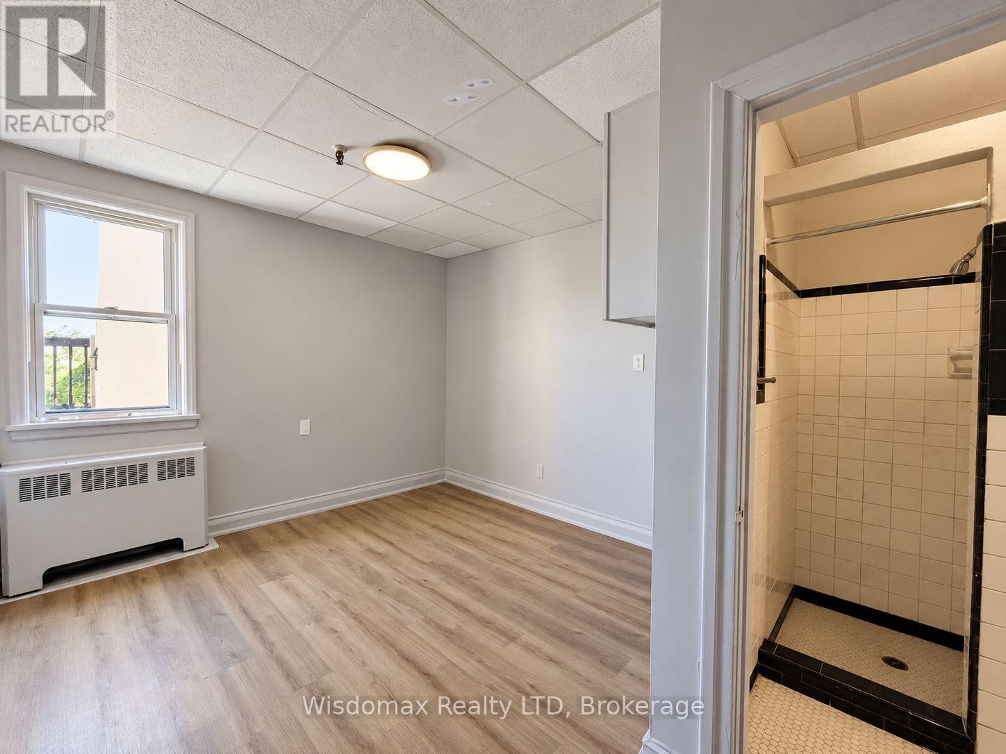 4816 Bridge Street, Niagara Falls (Cherrywood), Ontario  L2E 2R9 - Photo 11 - X13837450
