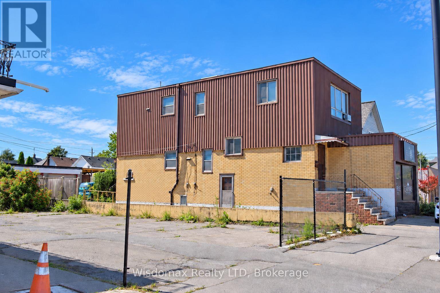 4816 Bridge Street, Niagara Falls (Cherrywood), Ontario  L2E 2R9 - Photo 19 - X13837450