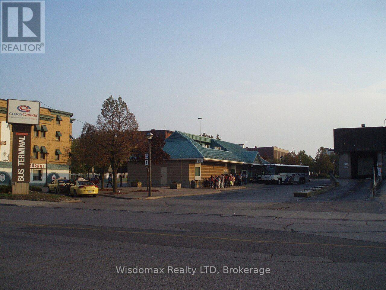 4816 Bridge Street, Niagara Falls (Cherrywood), Ontario  L2E 2R9 - Photo 25 - X13837450