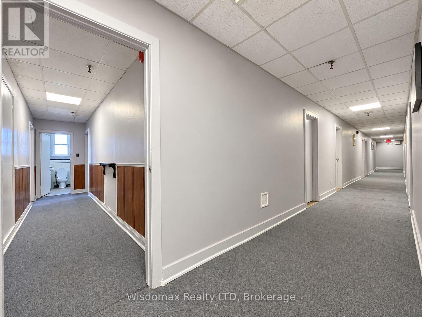 4816 Bridge Street, Niagara Falls (Cherrywood), Ontario  L2E 2R9 - Photo 6 - X13837450