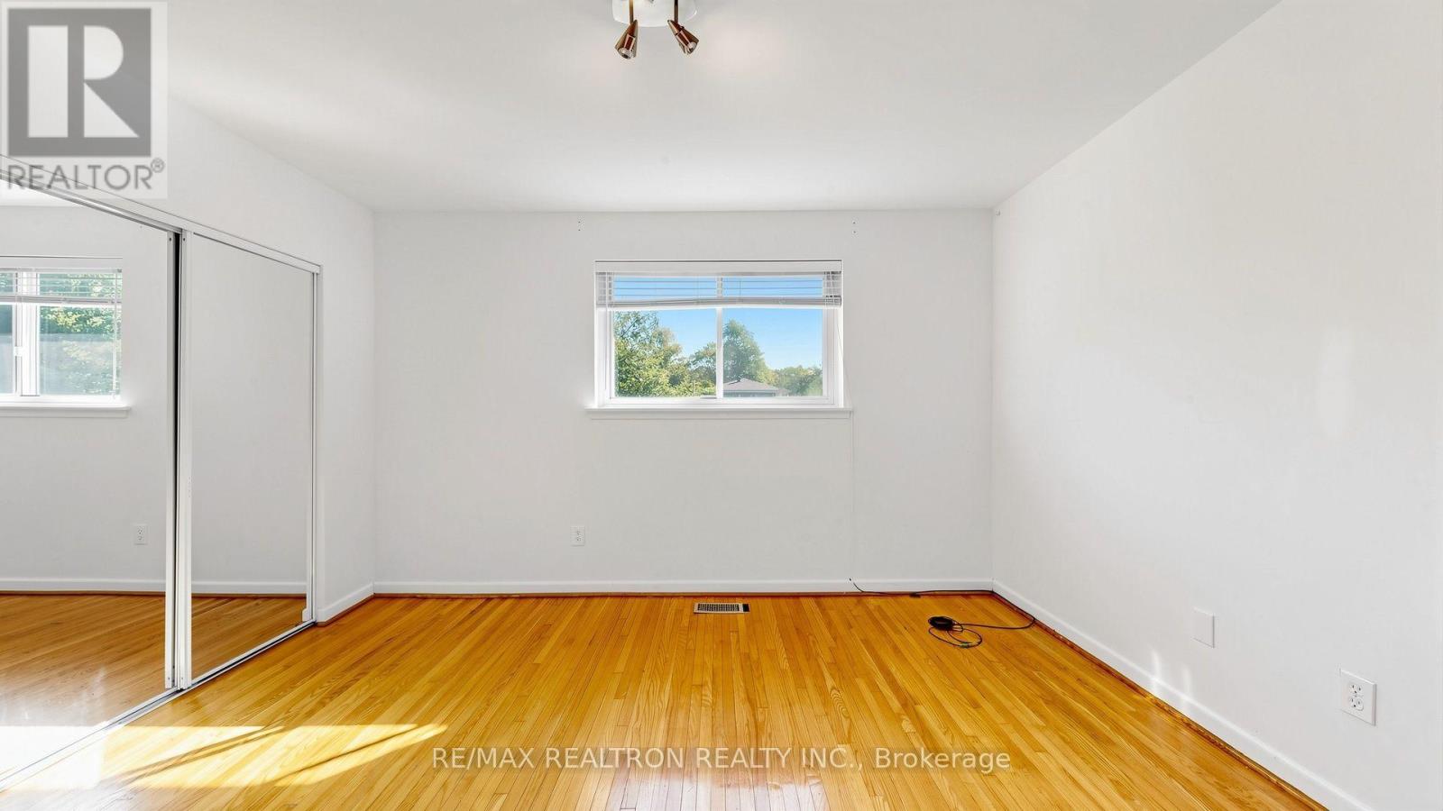 23 Lesgay Crescent, Toronto, Ontario  M2J 2H9 - Photo 18 - C13837480