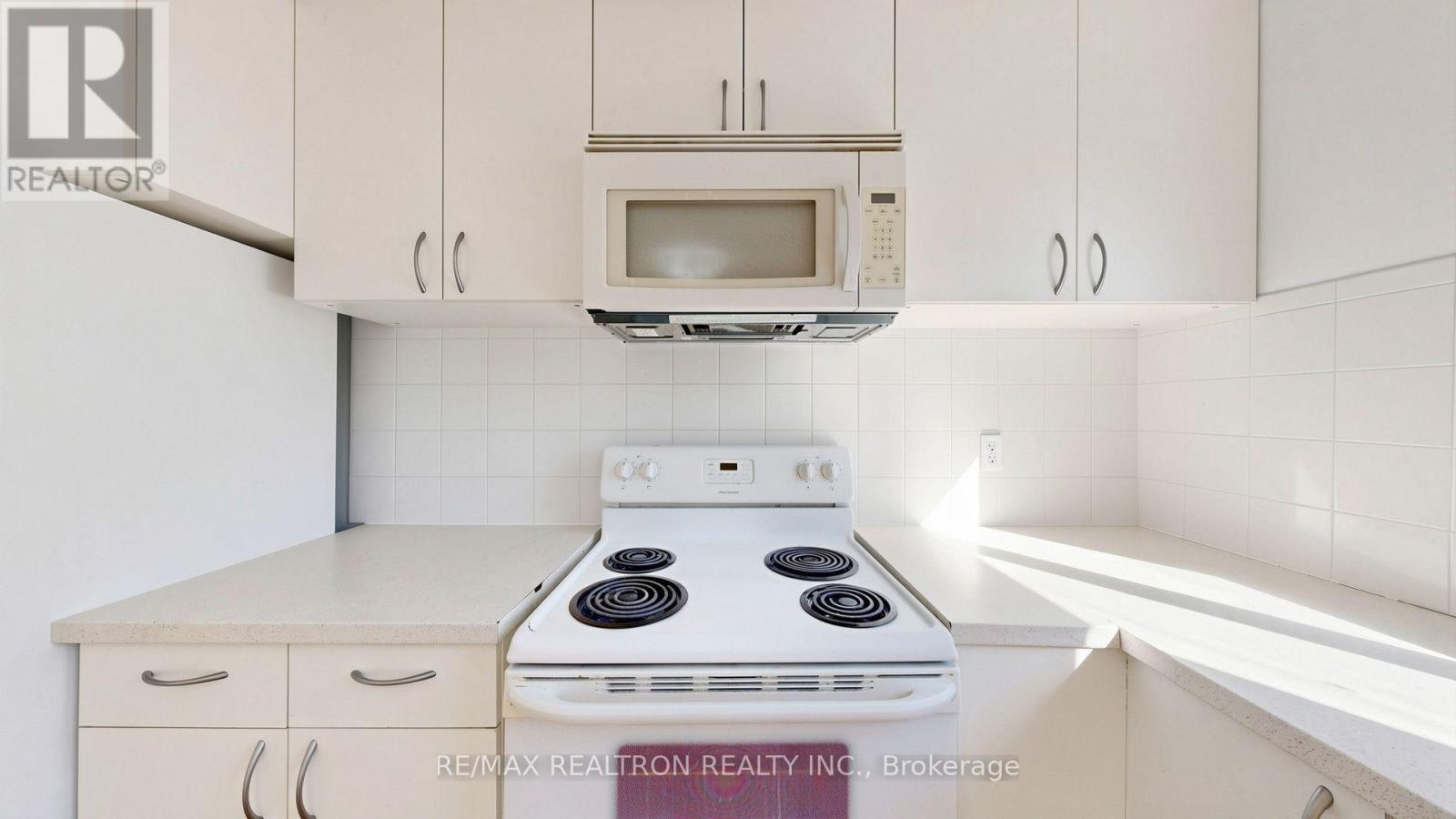 23 Lesgay Crescent, Toronto, Ontario  M2J 2H9 - Photo 34 - C13837480