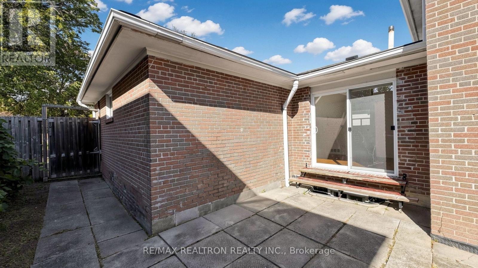 23 Lesgay Crescent, Toronto, Ontario  M2J 2H9 - Photo 46 - C13837480