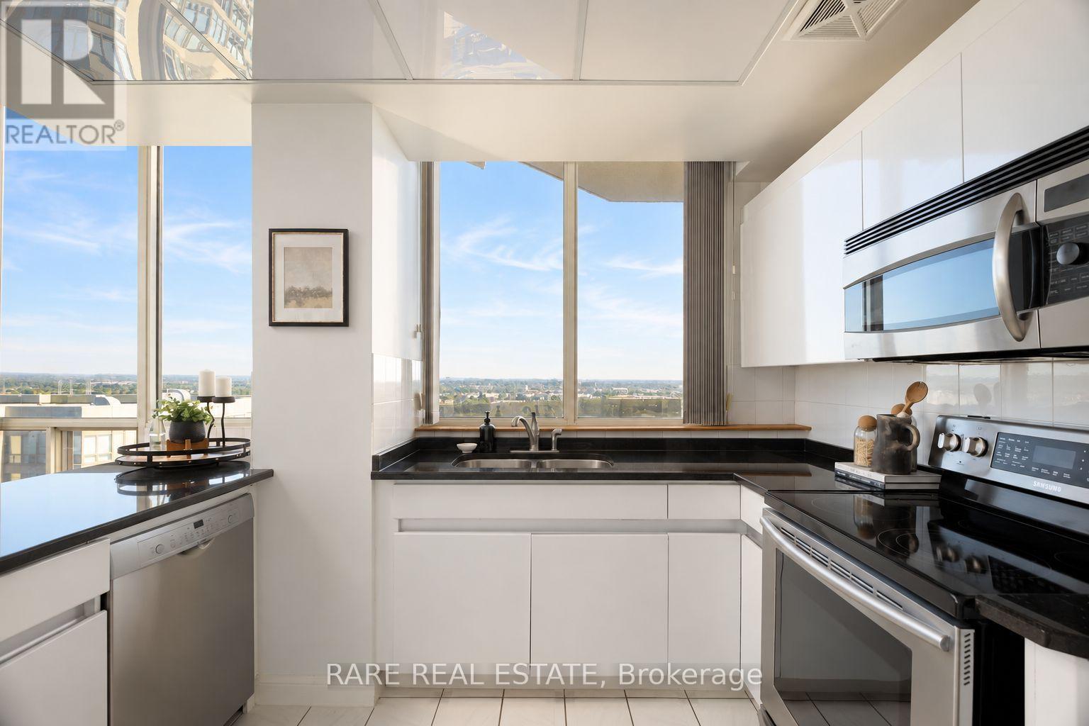 Thp29 - 1880 Valley Farm Road, Pickering, Ontario  L1V 6B3 - Photo 10 - E13837506