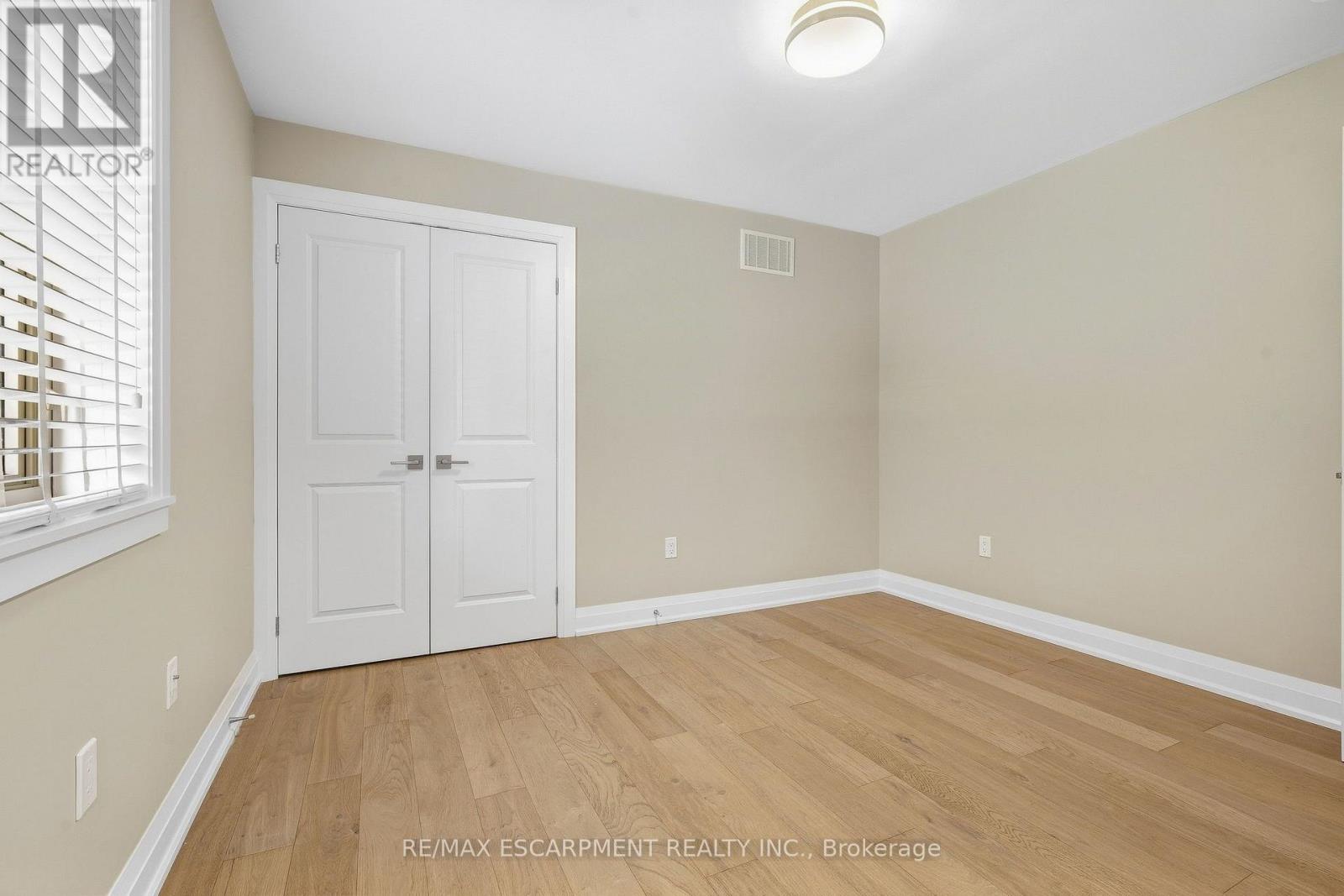 Main - 707 King Road, Burlington, Ontario  L7T 3K5 - Photo 17 - W13837446