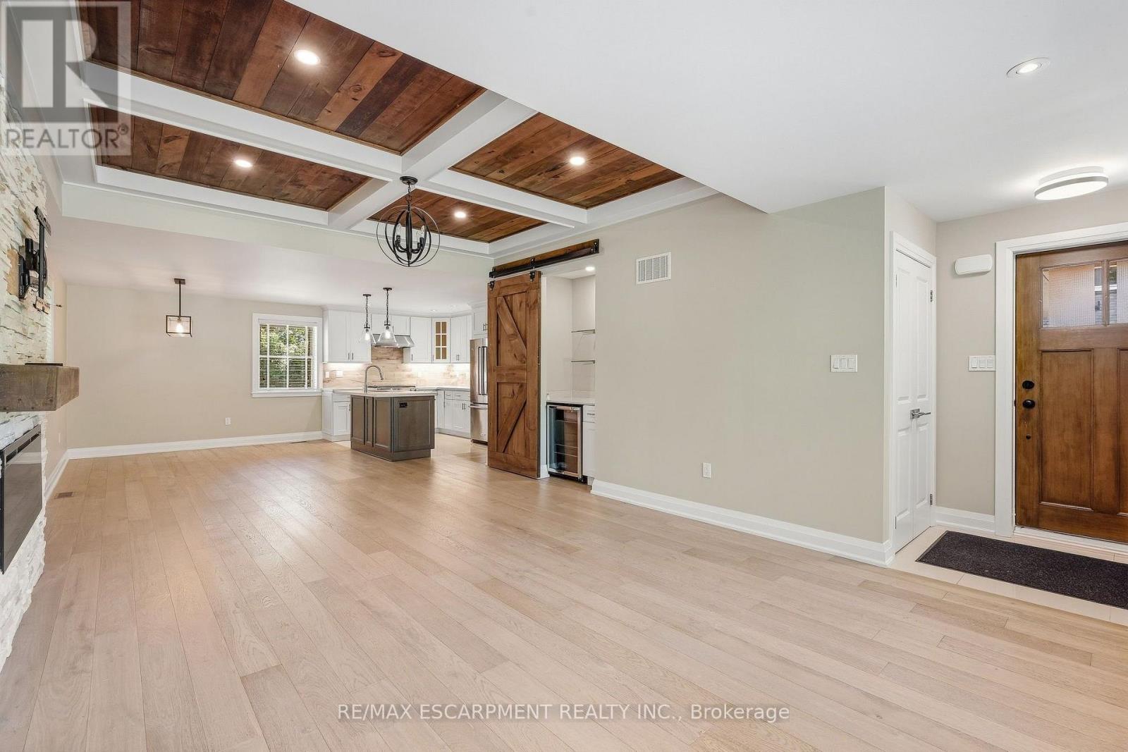 Main - 707 King Road, Burlington, Ontario  L7T 3K5 - Photo 5 - W13837446