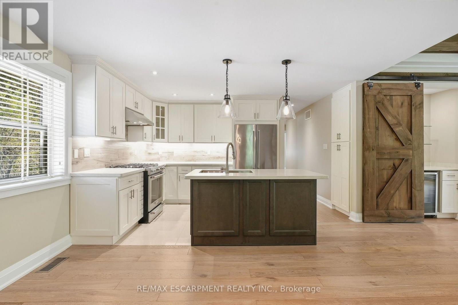 Main - 707 King Road, Burlington, Ontario  L7T 3K5 - Photo 8 - W13837446
