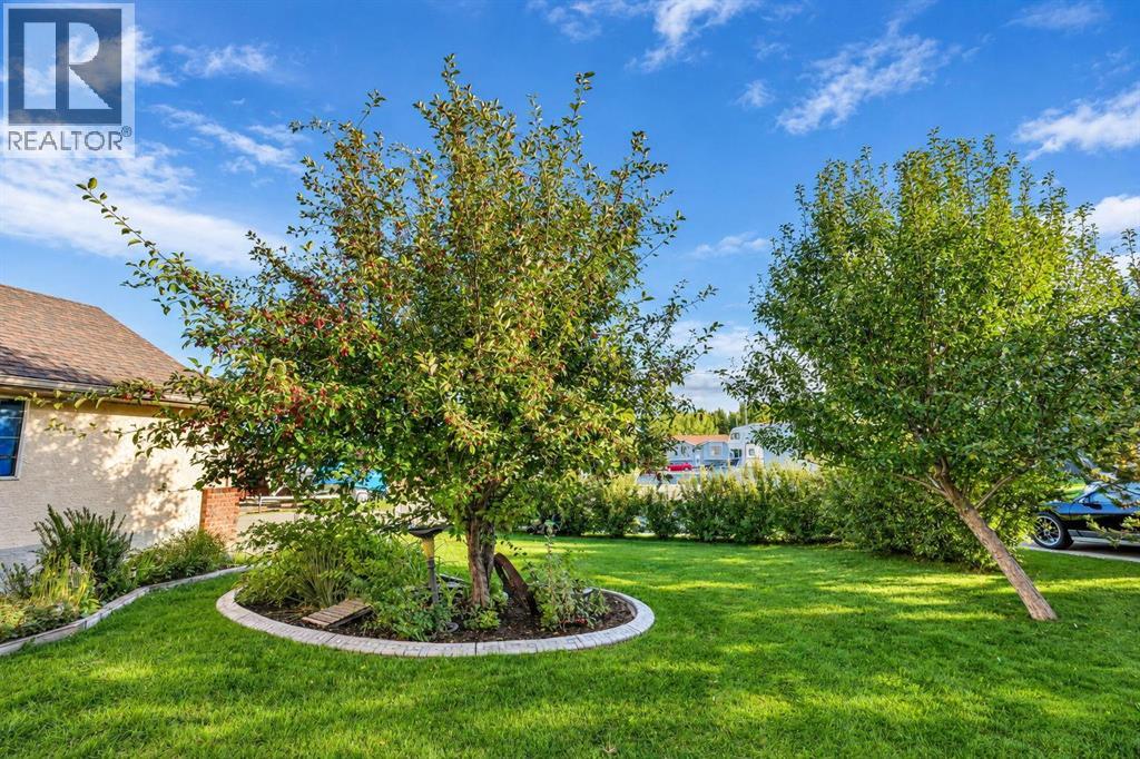 106 Strathaven Bay