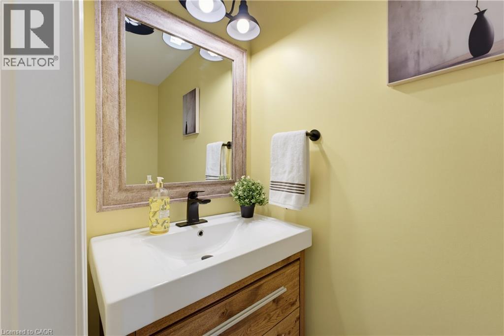 225 Benjamin Road Unit# 64, Waterloo, Ontario  N2V 1Z3 - Photo 15 - 40862059