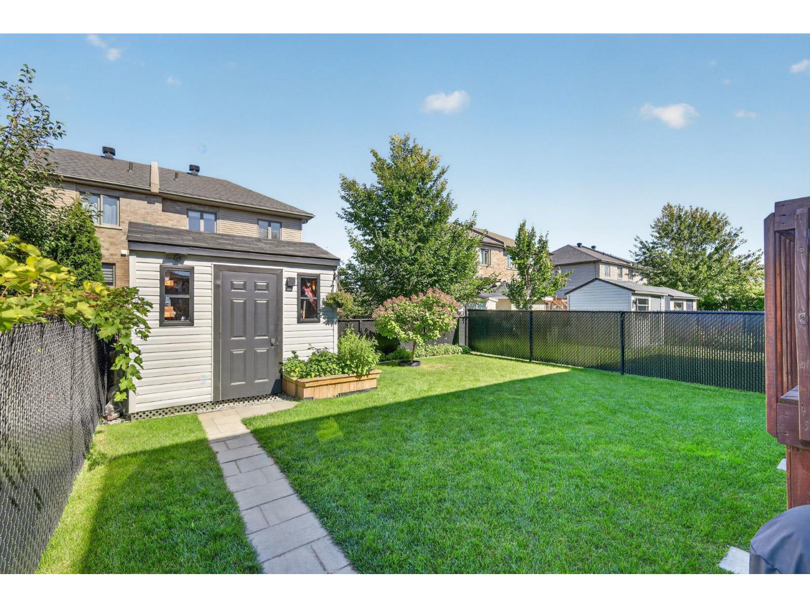 3504 Rue des Semis Longueuil (Le Vieux-Longueuil) Quebec Canada J4M0B4 3