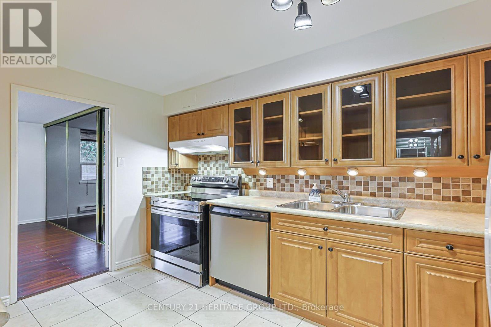 502 - 1 Royal Orchard Boulevard, Markham, Ontario  L3T 3C2 - Photo 13 - N13835286