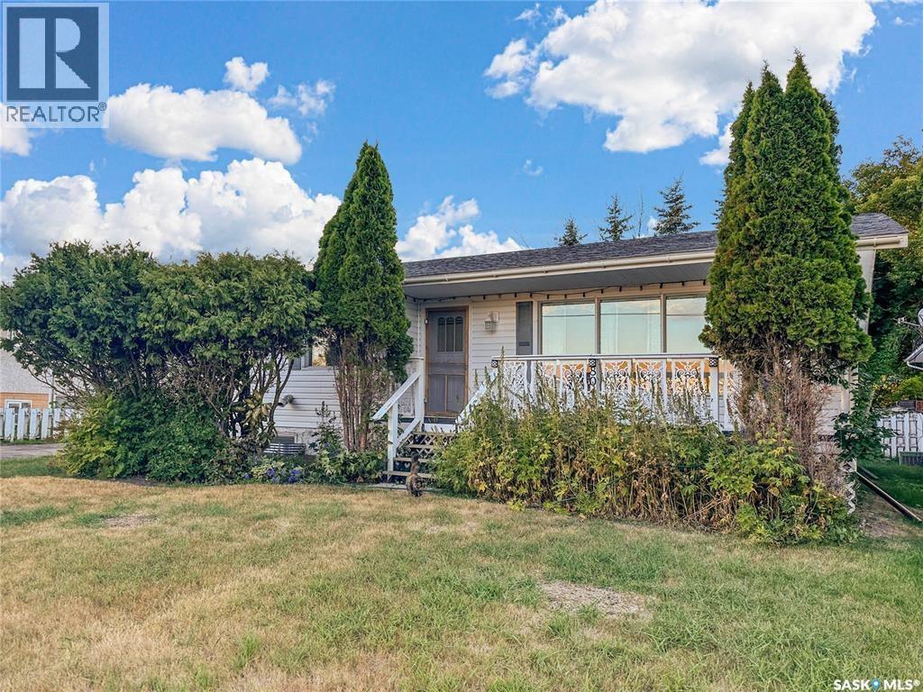 804 Thompson Street, Whitewood, Saskatchewan  S0G 5C0 - Photo 1 - SK049662