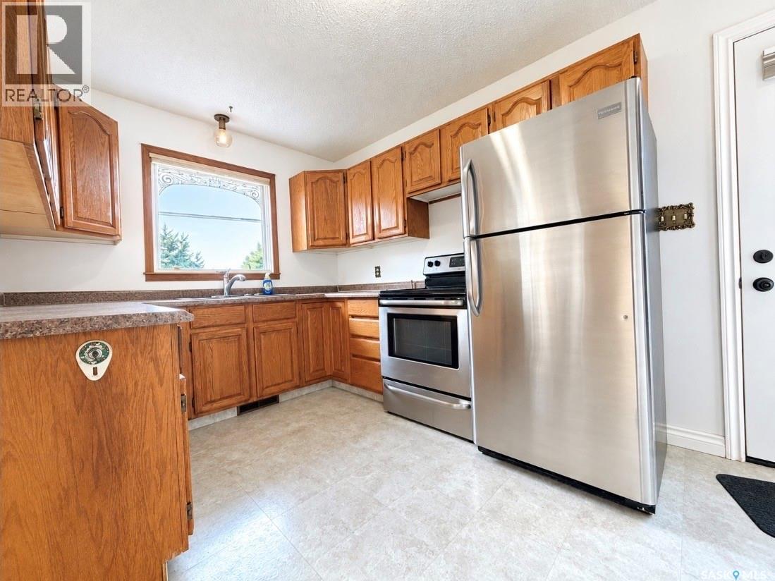 804 Thompson Street, Whitewood, Saskatchewan  S0G 5C0 - Photo 5 - SK049662