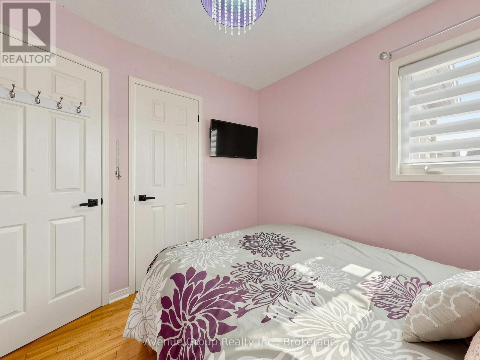 9 Adam Oates Heights, Toronto, Ontario  M3L 0G2 - Photo 26 - W13794894
