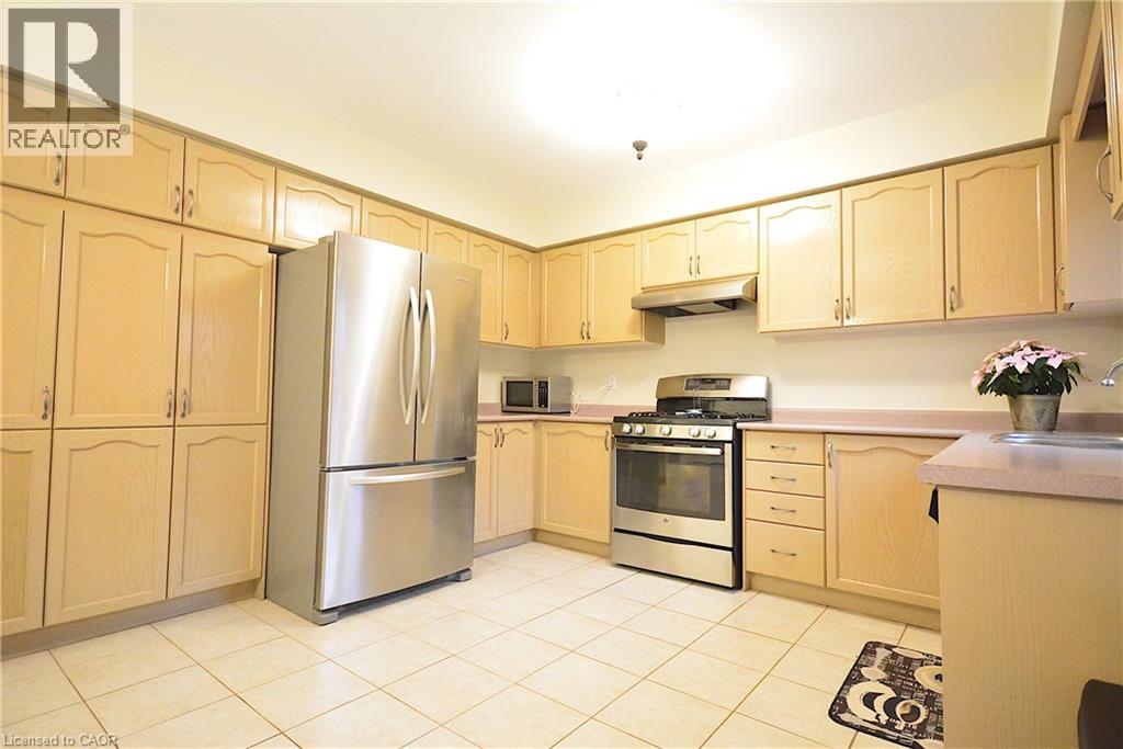 2131 Stillmeadow Road, Oakville, Ontario  L6M 3T4 - Photo 7 - 40866367