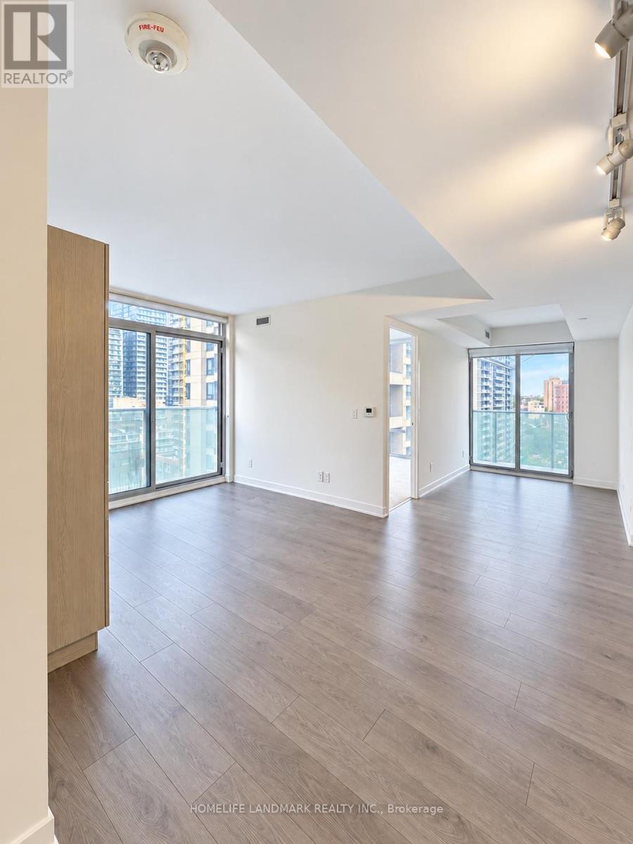 905 - 501 YONGE STREET, Toronto, Ontario