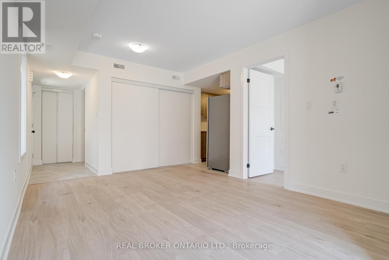6 - 32 Wagon Lane N, Barrie, Ontario  L9J 0T7 - Photo 13 - S13837526