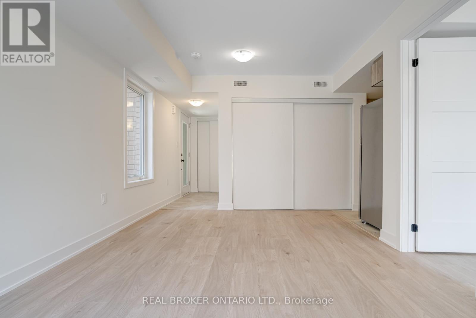 6 - 32 Wagon Lane N, Barrie, Ontario  L9J 0T7 - Photo 15 - S13837526