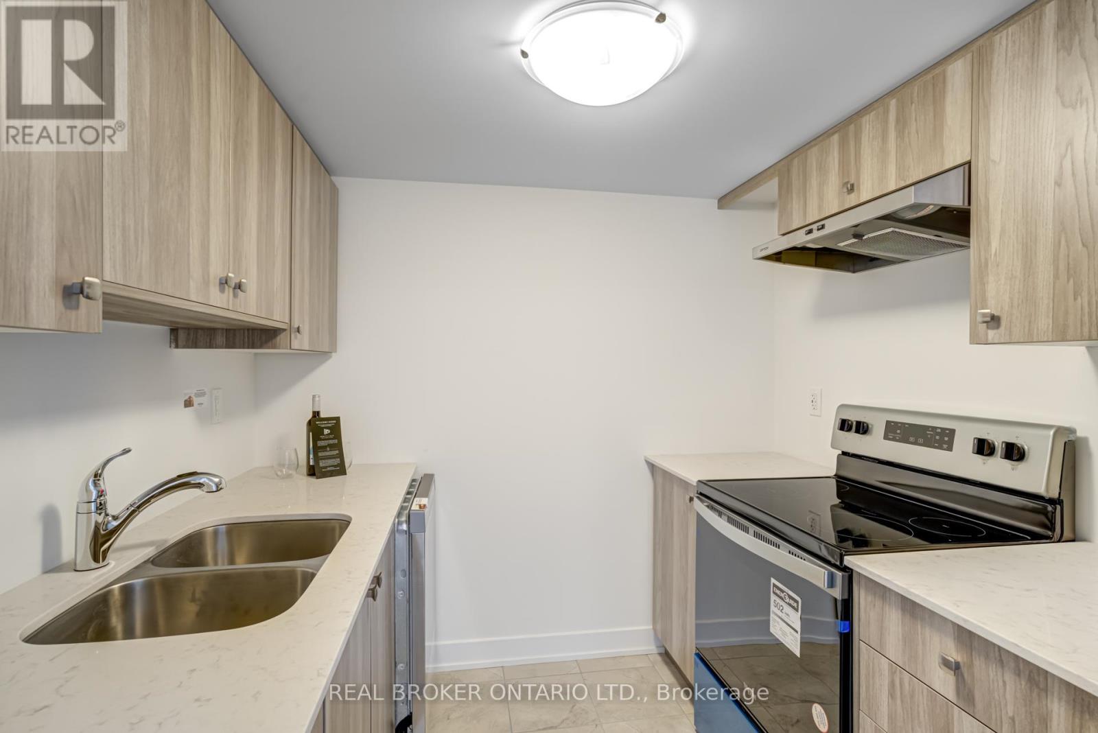 6 - 32 Wagon Lane N, Barrie, Ontario  L9J 0T7 - Photo 20 - S13837526