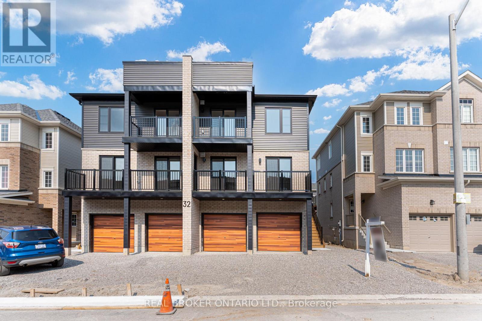 6 - 32 Wagon Lane N, Barrie, Ontario  L9J 0T7 - Photo 3 - S13837526
