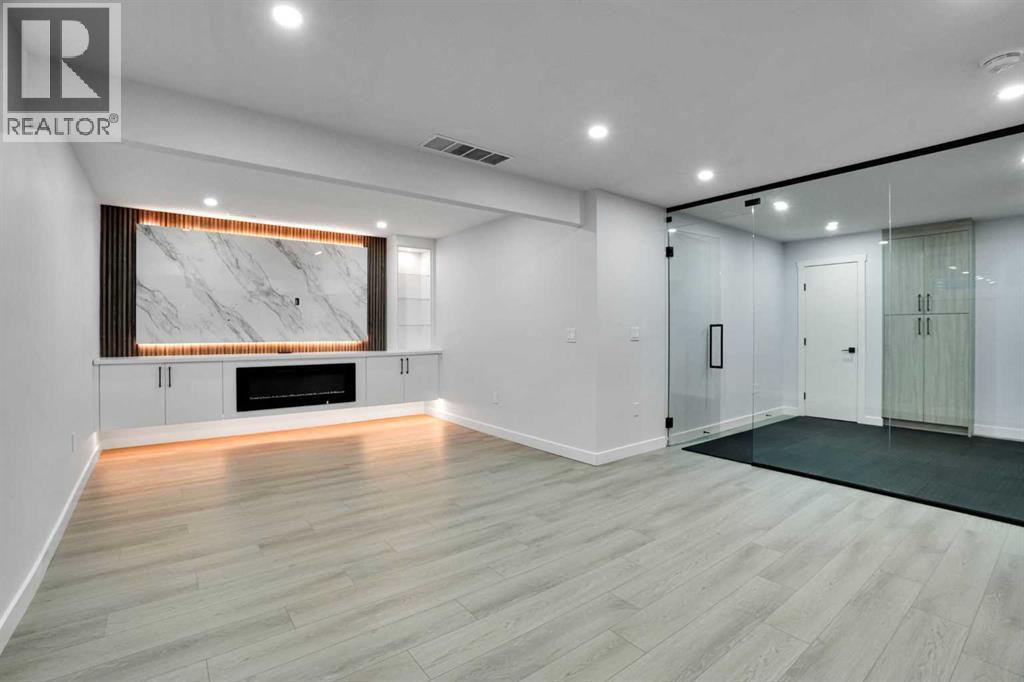 309 Everridge Drive SW