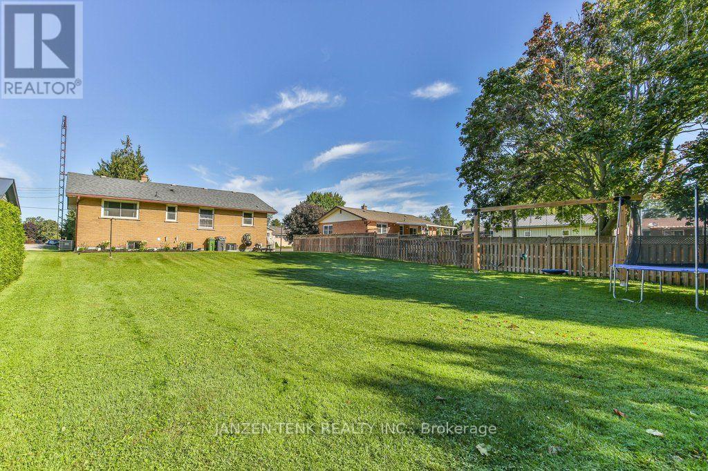 9 James Court, Norfolk, Ontario  N0J 1E0 - Photo 40 - X13833712