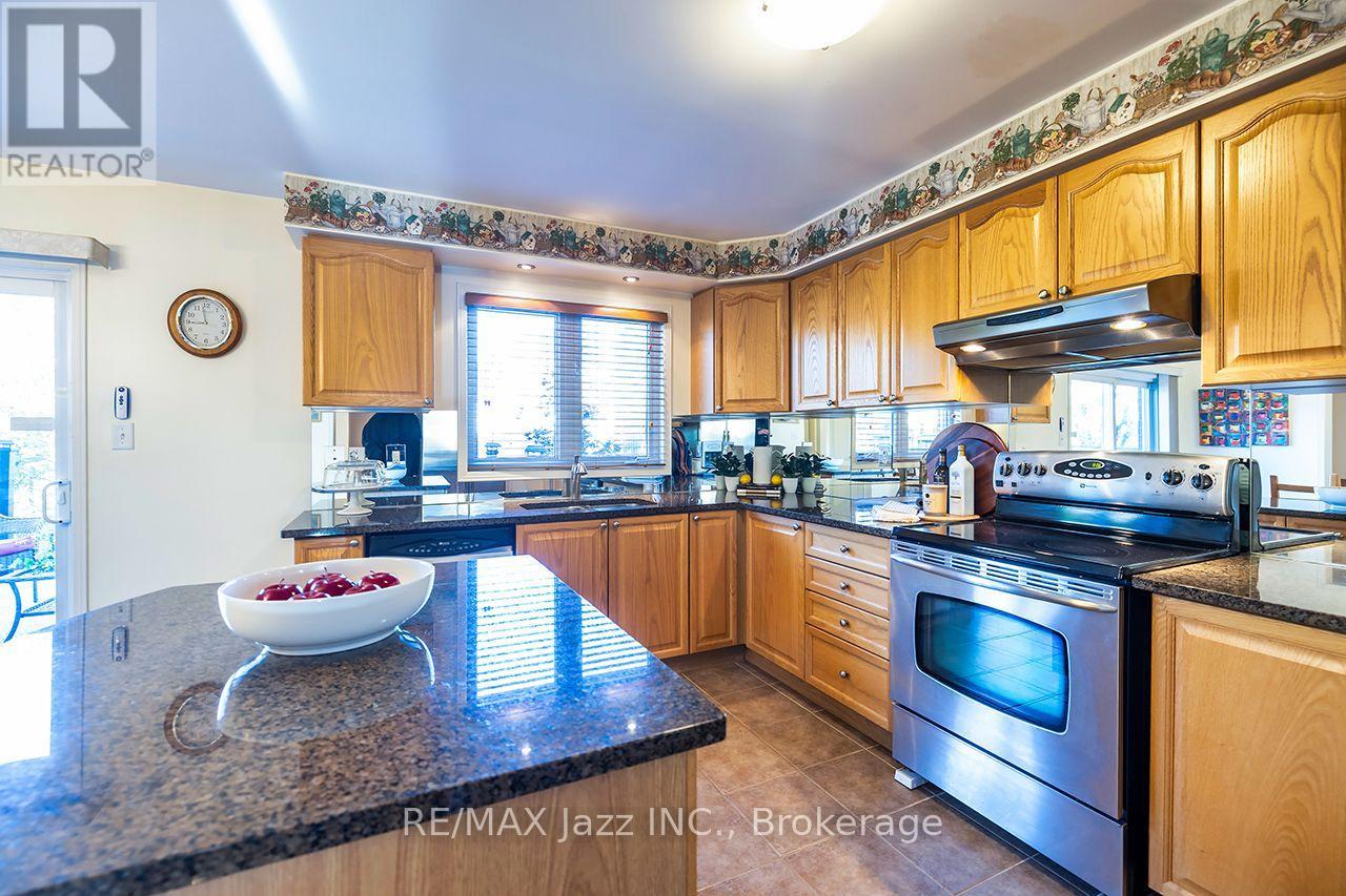 1546 Rorison Street, Oshawa, Ontario  L1K 0K1 - Photo 10 - E13837562