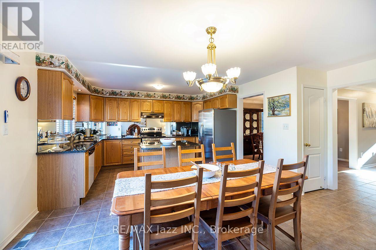 1546 Rorison Street, Oshawa, Ontario  L1K 0K1 - Photo 7 - E13837562