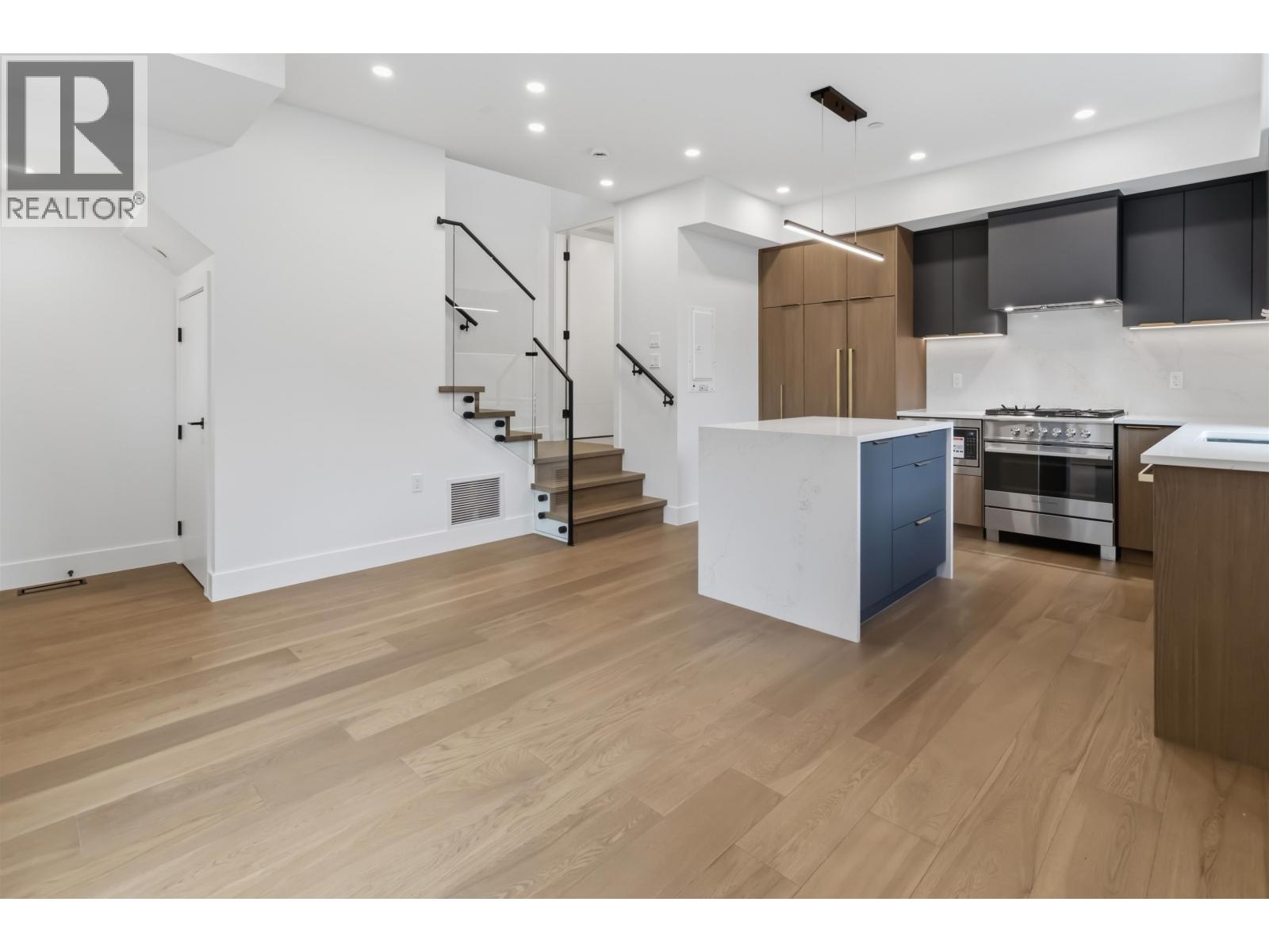 2 552 Kaslo Street, Vancouver, British Columbia  V5K 3Z2 - Photo 6 - R3162161
