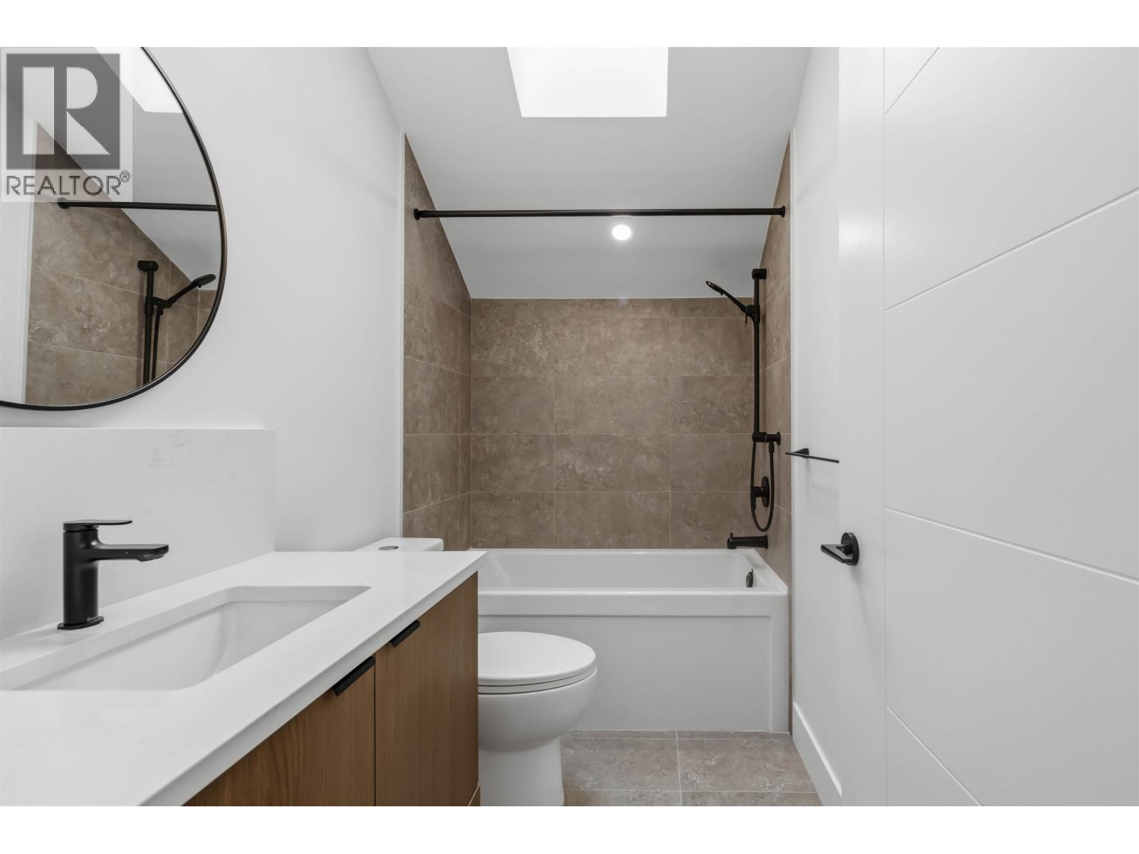 2 552 Kaslo Street, Vancouver, British Columbia  V5K 3Z2 - Photo 21 - R3162161