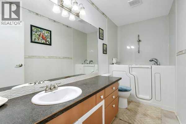 240 Ebert Close